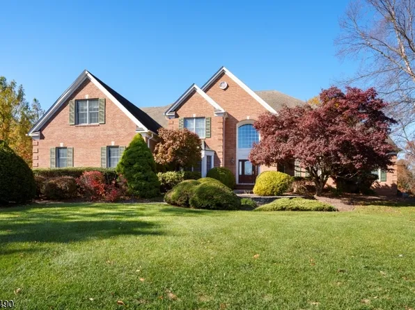 7 Silver Maple Ct, Montgomery Twp., NJ 08502