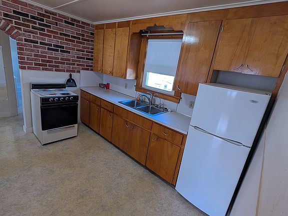 4th image of 51 Chestnut St #A