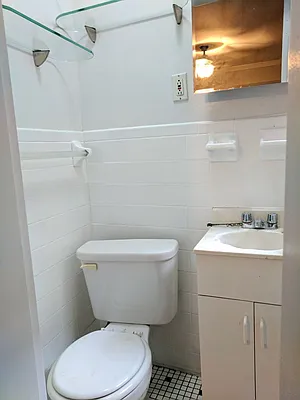 Rented by Mirador Real Estate | media 4