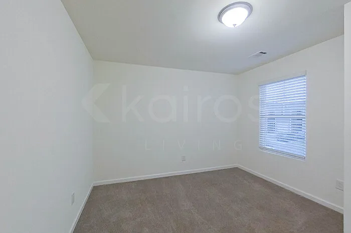 223 Long Island Dr — Photo 8