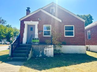 1104 Riverview Blvd, Saint Louis, MO 63147