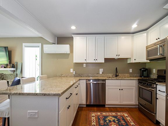 3rd image of 802 Country Club Dr #A