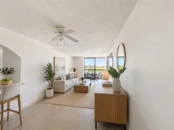 7040 Coral Way APT 501, Miami, FL 33155