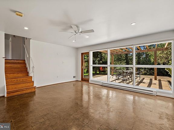 5th image of 6523 Kerns Rd