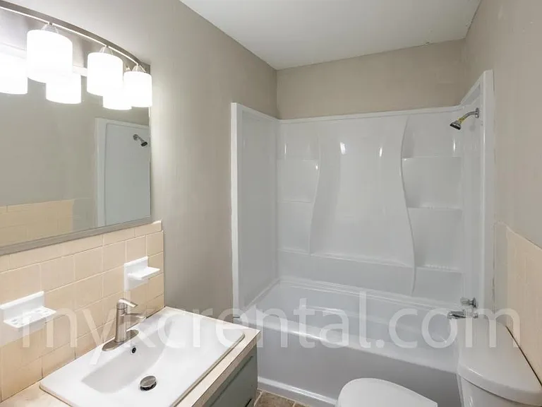 9108 W 95th St — Photo 13