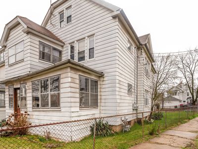 75-77 Roxbury Street, Hartford, CT, 06114