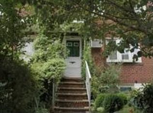 4 Veterans Ct, Bayonne, NJ 07002