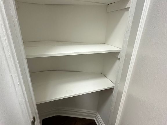 5th image of 93 Fairview Ave #4A