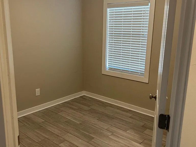 175 Oak St — Photo 18