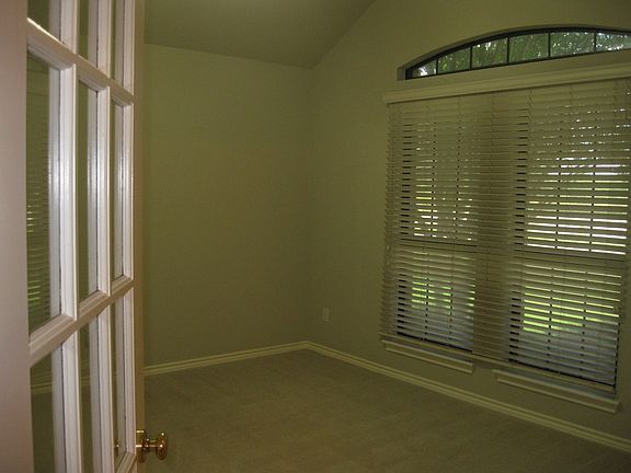 4th image of 5222 Oso Hills Dr
