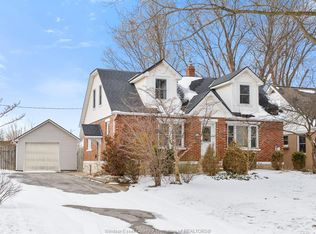 14 Noble Ave, Leamington, ON N8H 3S6