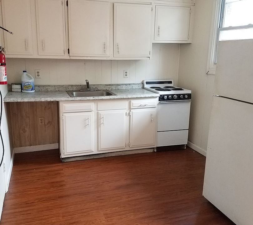 2nd image of 960 N 11th St #1A