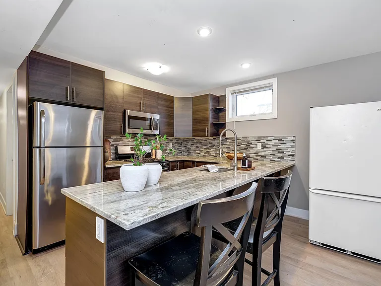149 Henderson Ave — Photo 6