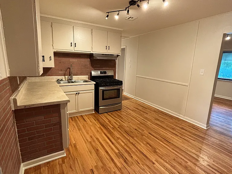 2725 N Boulder Ave — Photo 4