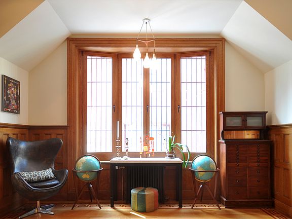 4th image of 214 W 138th St #2