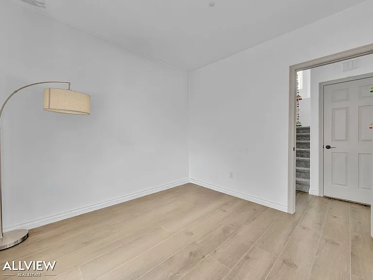 2385 Country View Gln — Photo 27