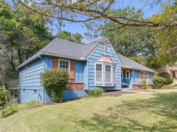 1308 E 97th Ter, Kansas City, MO 64131