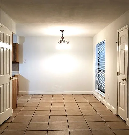 7001 Oak Meadow Cir #B — Photo 3