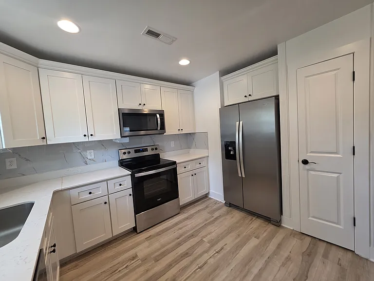 259 Patterson Ave SE — Photo 7