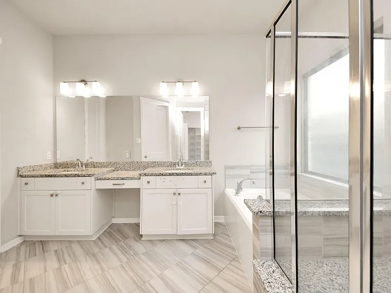 24754 Levante Dr — Photo 46