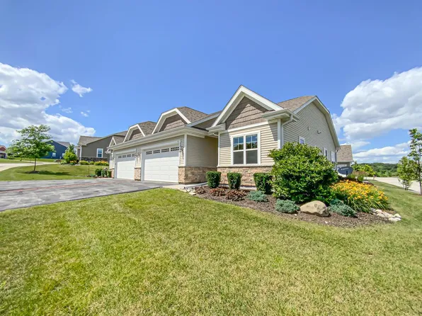 722 Timber Ridge DRIVE #705, Waukesha, WI 53189