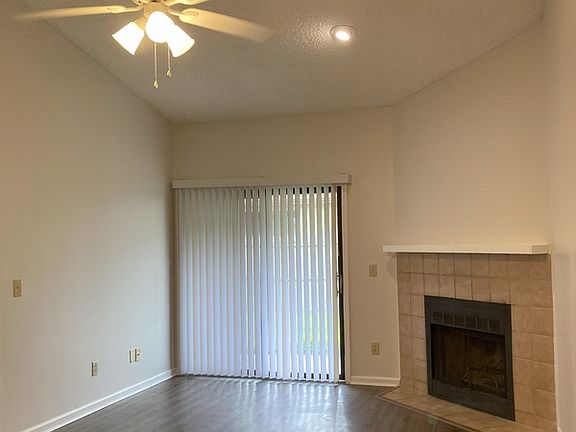 2nd image of 1290 Jefferson Ave #B