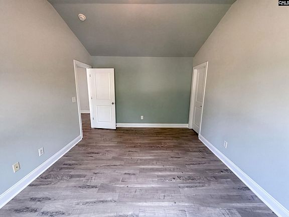 3rd image of 105 Timber Chase Ln