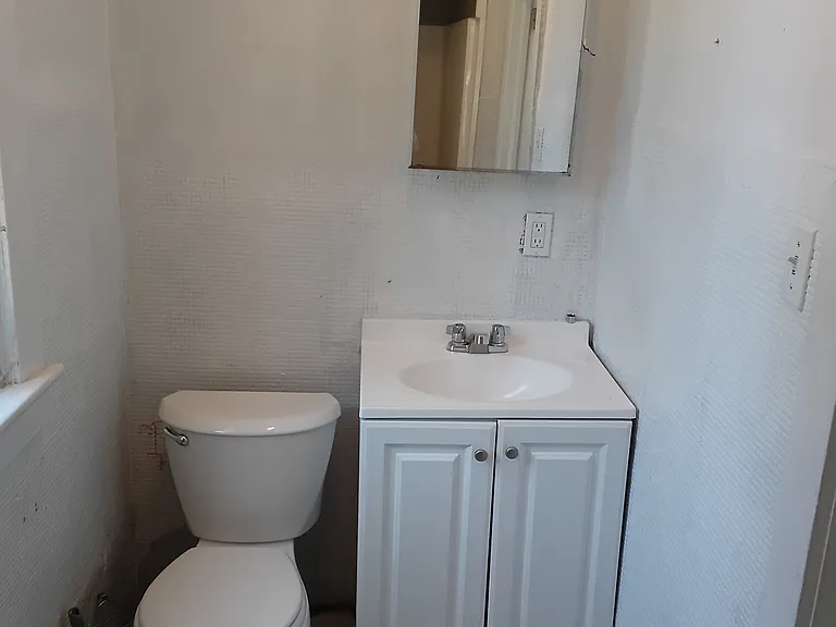 29 Fulton St — Photo 5