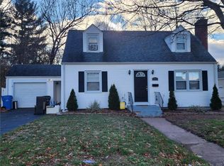 806 Center St, Manchester, CT 06040