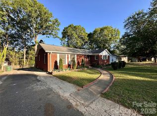 3220 Wiseman Dr, Charlotte, NC 28227