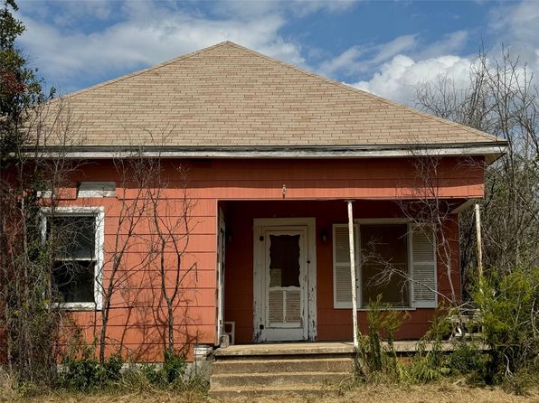 198 Anderson Ln, Red Rock, TX 78662