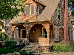 9 Arlington Ave, Providence, RI 02906