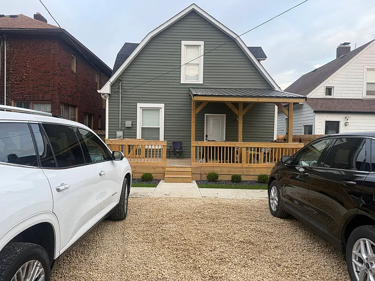 1351 S East St — Photo 19