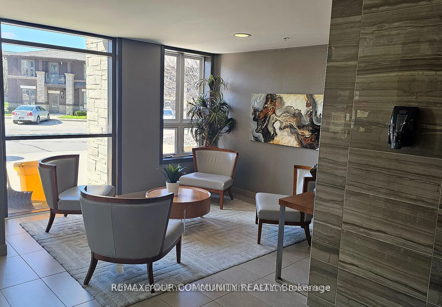 1 bed, $2,100 — Photo 3
