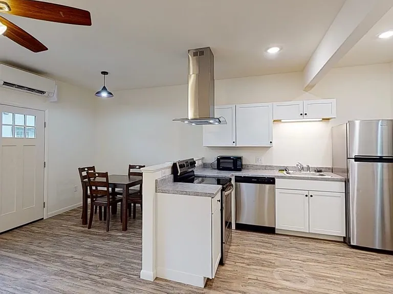 University Park Apartments near Cornell University — Photo 43