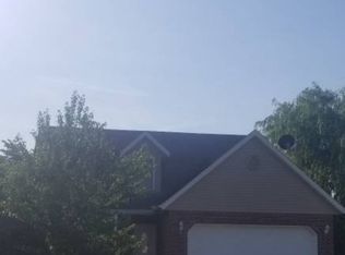 1179 Choctaw Ridge Dr, Holts Summit, MO 65043