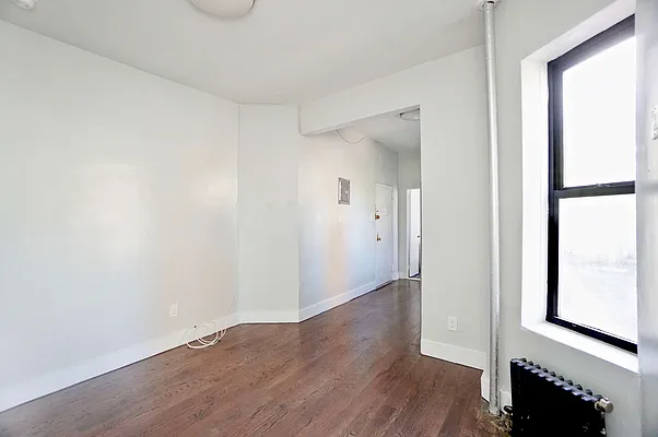 Rented by BRICK & GALO REALTY CORP | media 24