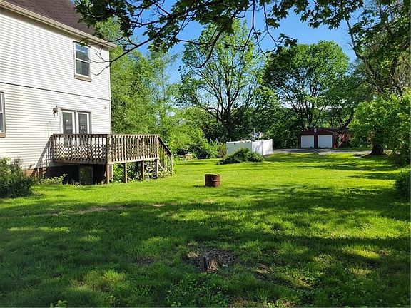 3rd image of 2735 Zephyr Ave