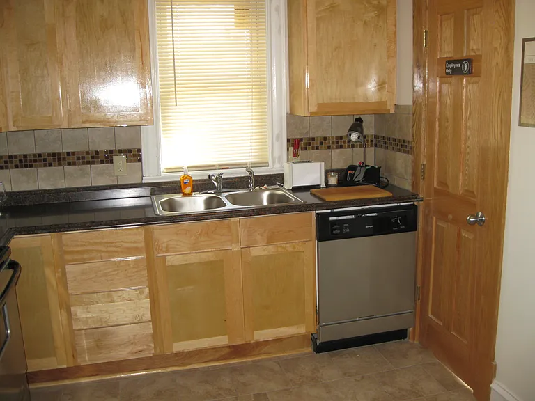 2011 Taylor St NE #2 — Photo 4