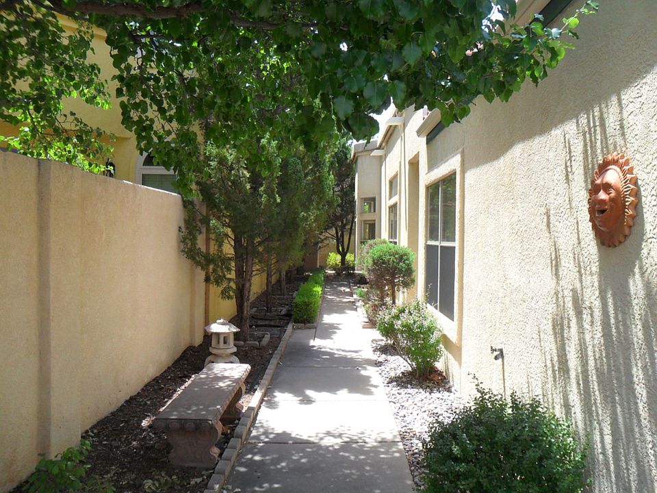 2nd image of 11412 Malaguena Ln NE