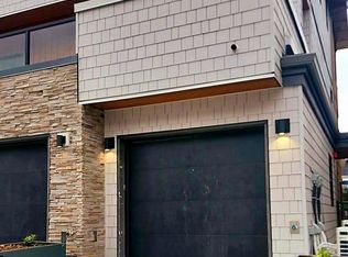 464 Eaglecrest Dr #B2g1, Gibsons, BC