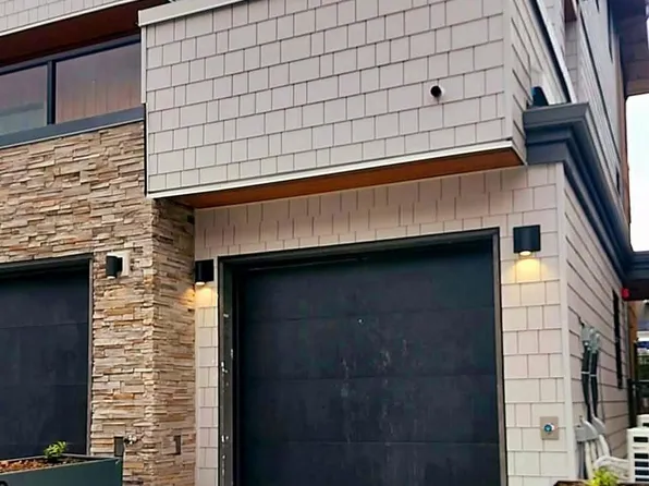 464 Eaglecrest Dr #B2g1, Gibsons, BC V0N 1V8