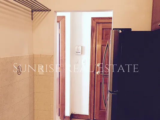 Rented by Sunrise Real Estate | media 35