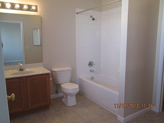 4th image of 241 Trifecta Ct APT 18