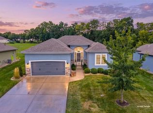 2005 Creek View Ln, Raymore, MO 64083