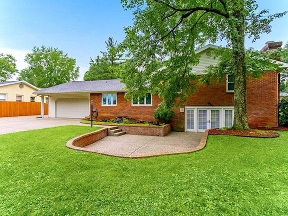 2nd image of 12 Caranza Dr