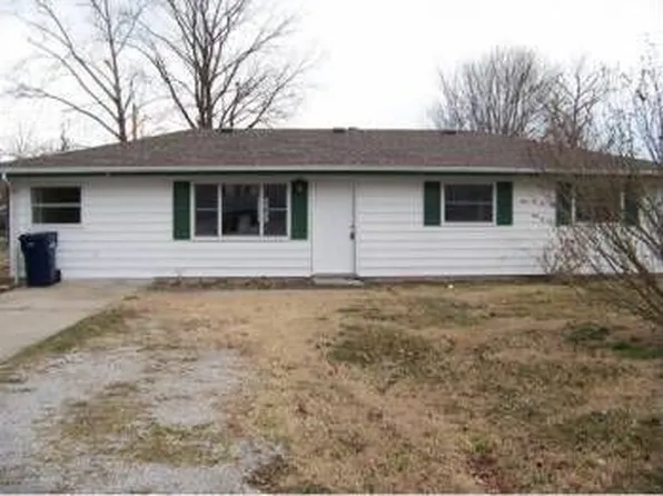 825 Shartell Dr, Neosho, MO 64850