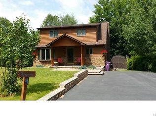 4 Demarest Dr, Kiamesha Lake, NY 12751