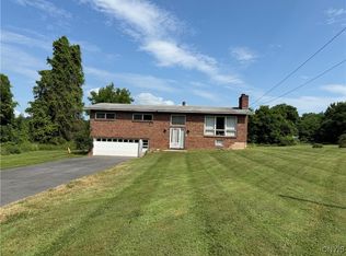 2359 Sands Rd, Camillus, NY 13031