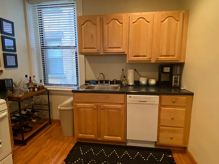 121 Grandview Ave #6 — Photo 6